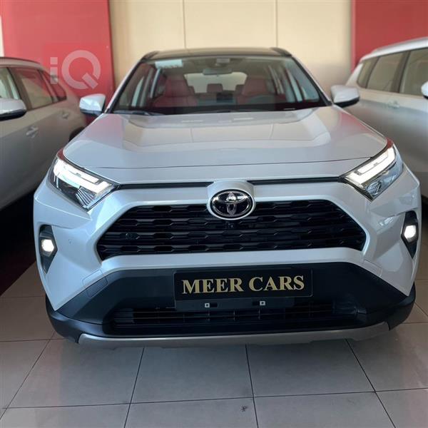 Toyota for sale in Iraq